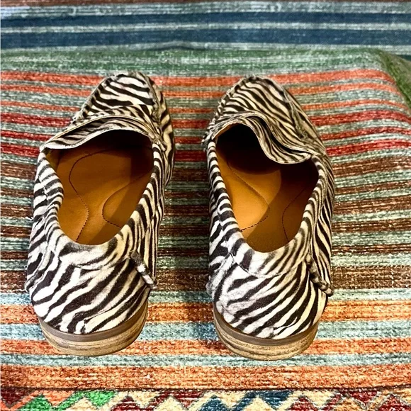 Born Zebra Print Women's Loafers - Picture 4 of 5